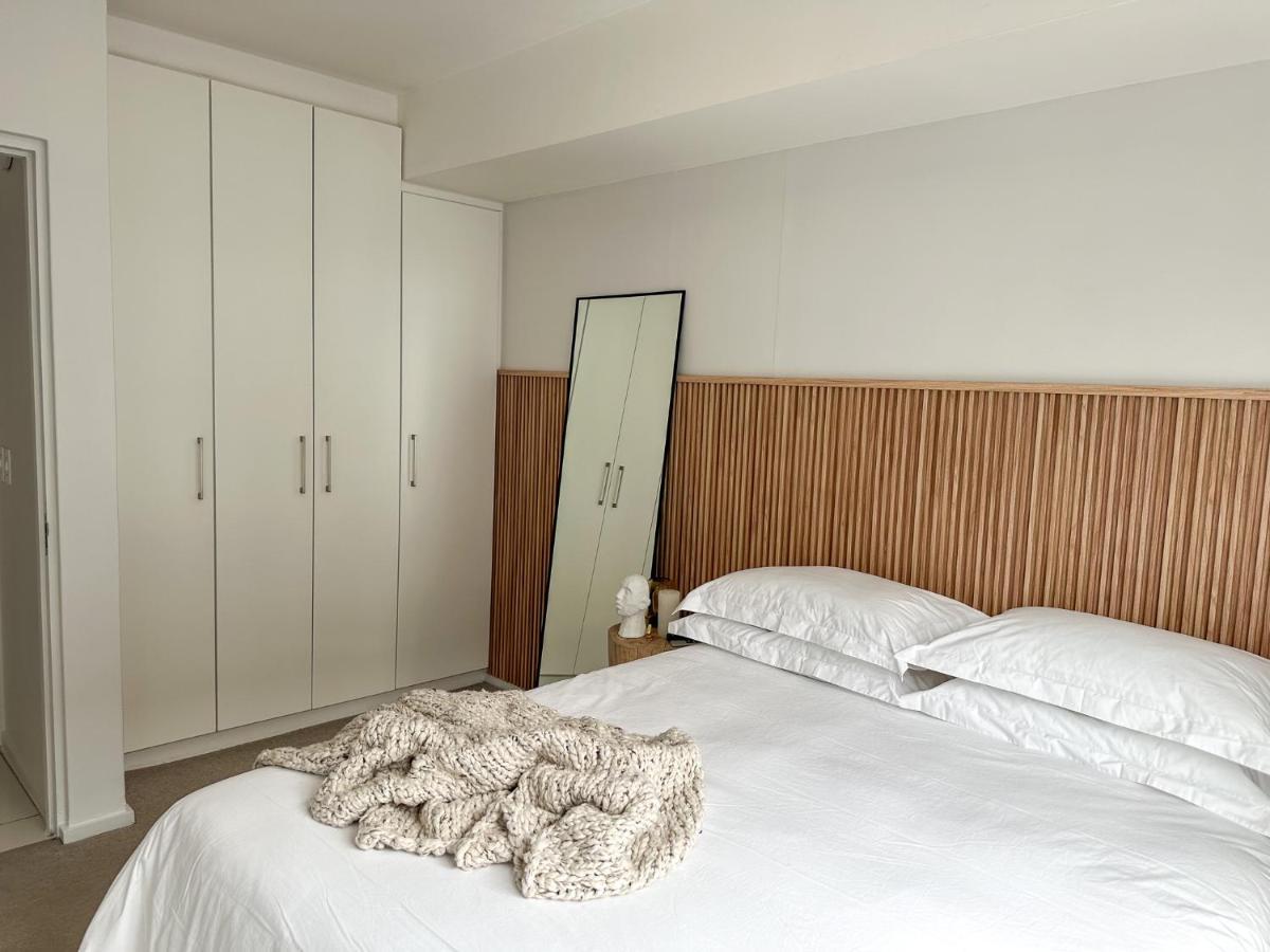 Luxury 1Br Green Point - Walk To Sea Point Promenade! Rooftop Pool, Secure Parking Cape Town Bagian luar foto