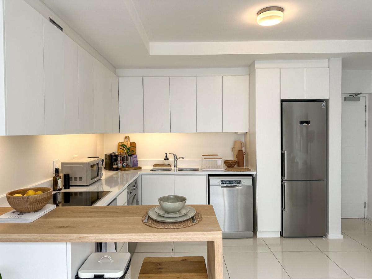 Luxury 1Br Green Point - Walk To Sea Point Promenade! Rooftop Pool, Secure Parking Cape Town Bagian luar foto